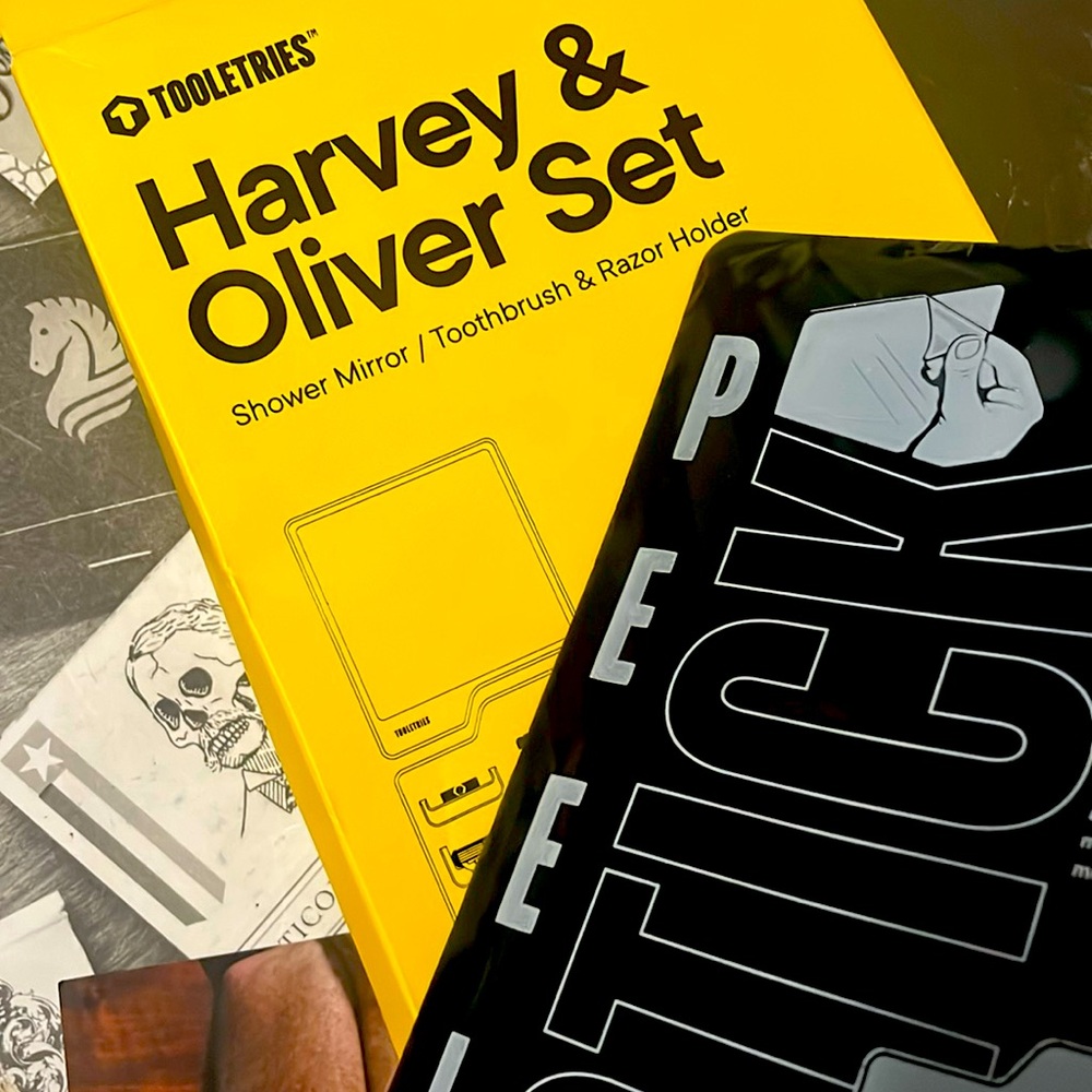 🚿🧖🏻‍♂️🚿• 🪒 Toiletries x Harvey & Oliver 🪒 • 🧔🏻‍♂️🚿🧔🏻‍♂️